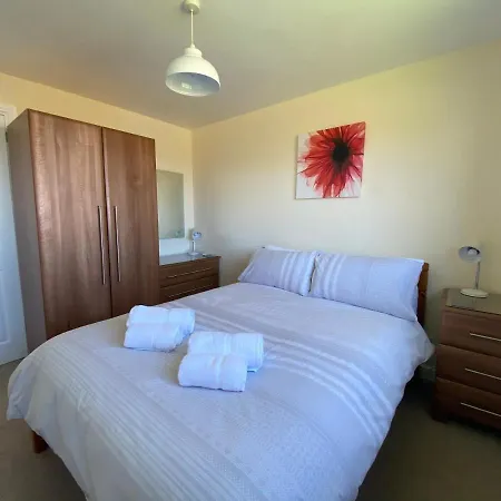 Holiday home Copthorne - *