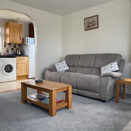 Copthorne - Holiday home Tintagel