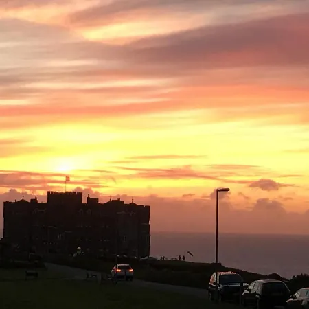 Copthorne - * Tintagel